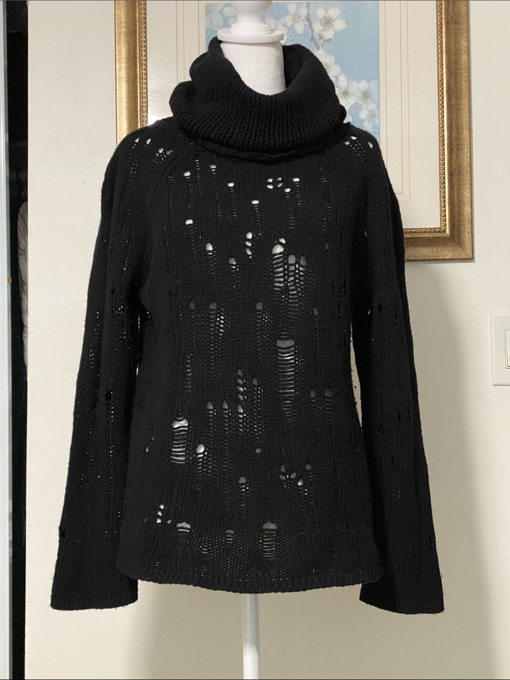 AQUA Black Wool/Cashmere pullover! Classic Cozy Knit Size Large
